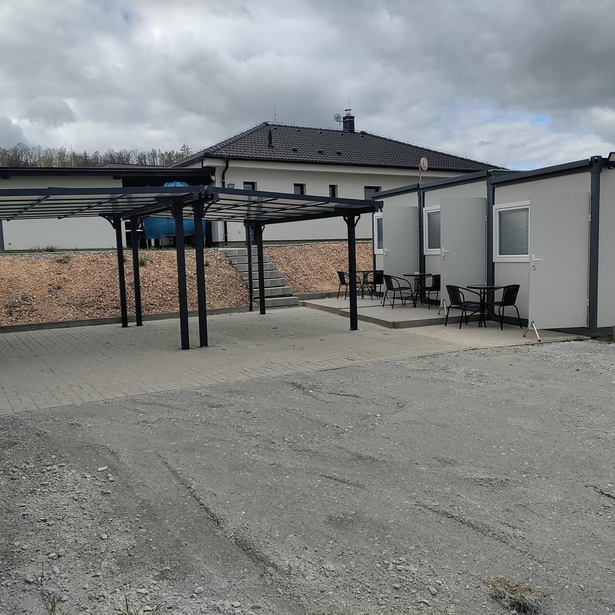 Domino Apartment Hluboka nad Vltavou Luaran gambar